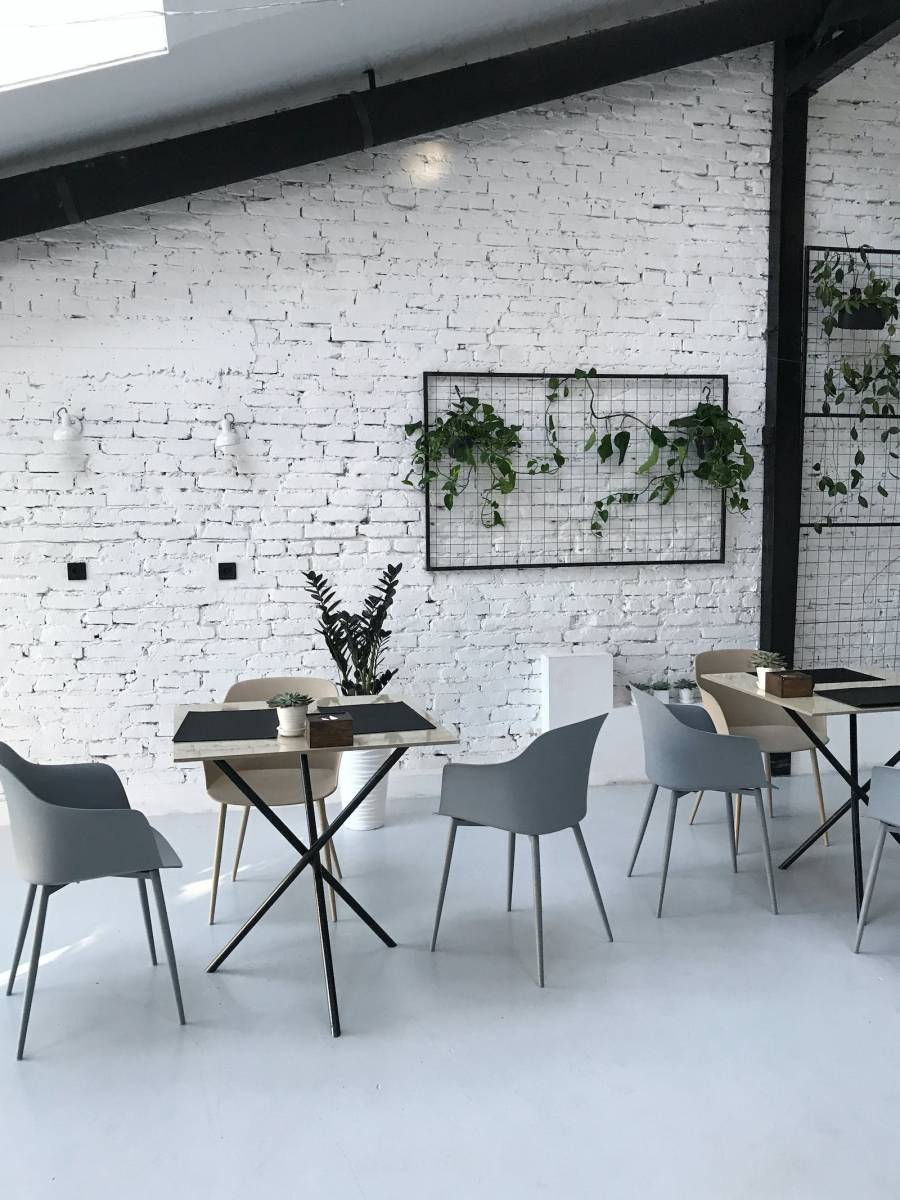 bureau et espace cafeteria